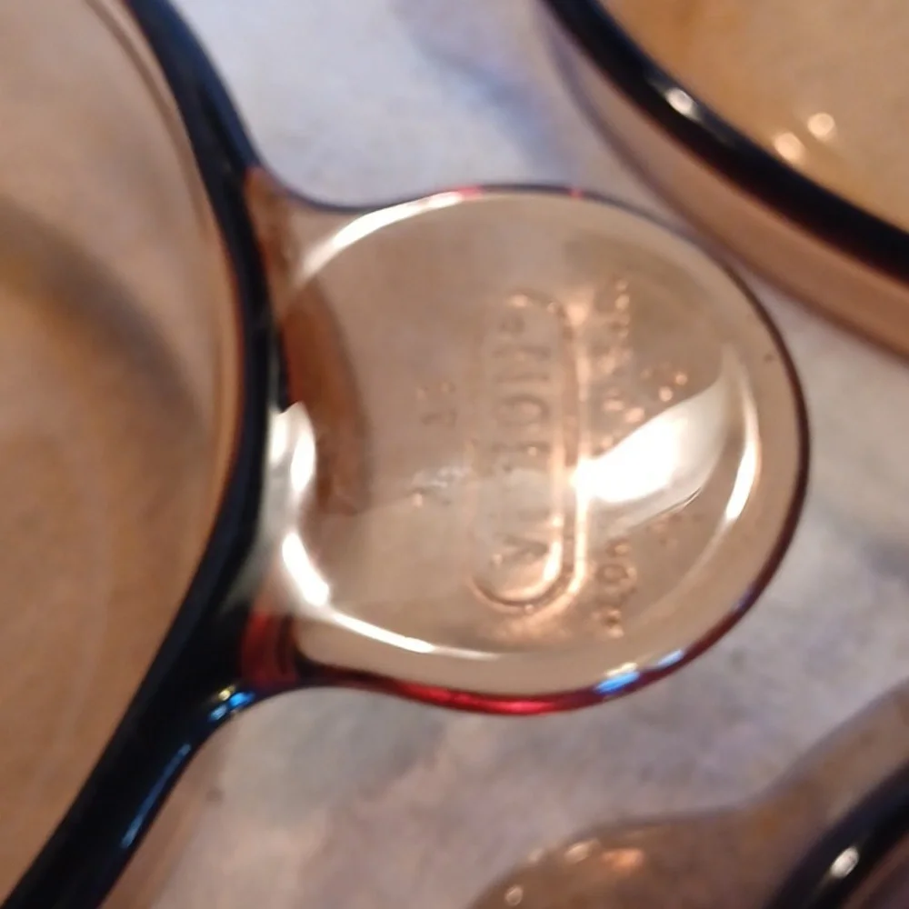 Visionware cookware both hold 16oz. 2 casserole dishes amber Vision ware